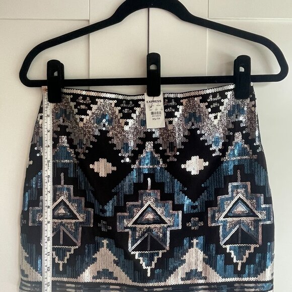 Express Geometric Sequin Mini Skirt - Picture 2 of 2